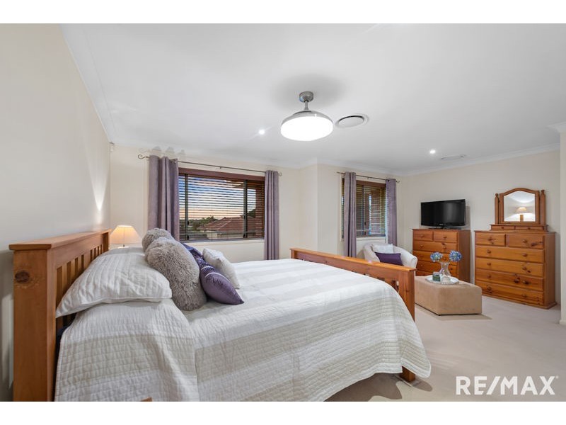 10 Campion Drive, North Lakes QLD 4509