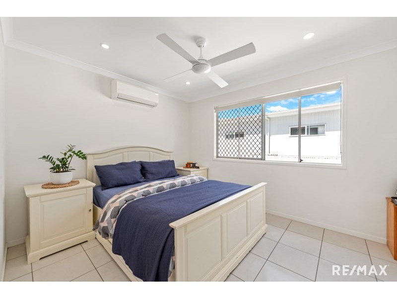 8 Robbins Lane, Fitzgibbon QLD 4018