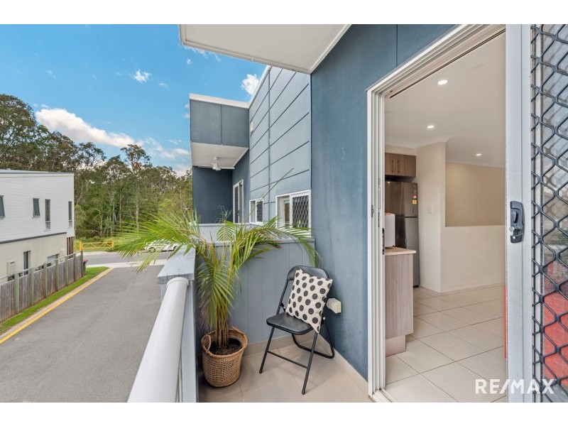 8 Robbins Lane, Fitzgibbon QLD 4018