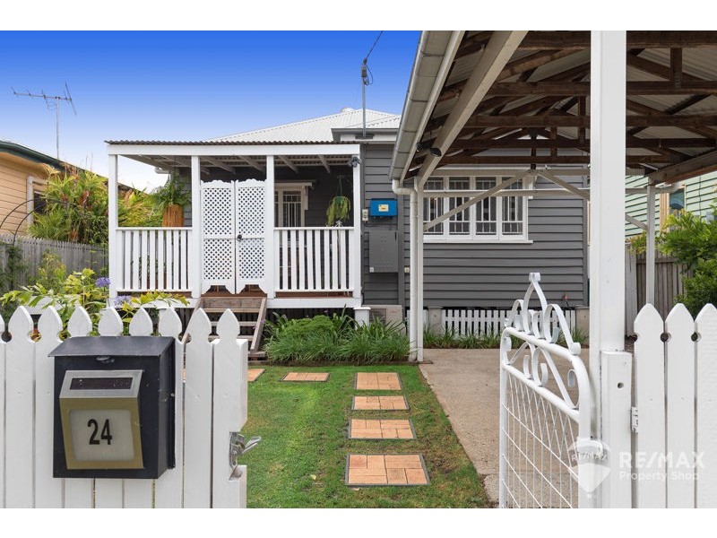 24 Albury Street, Deagon QLD 4017