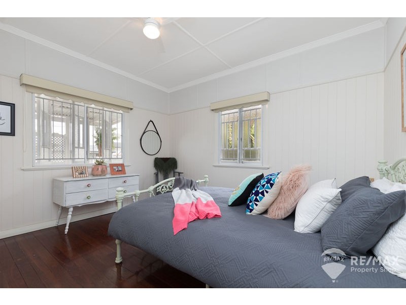 24 Albury Street, Deagon QLD 4017