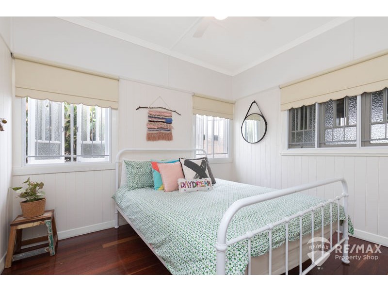24 Albury Street, Deagon QLD 4017