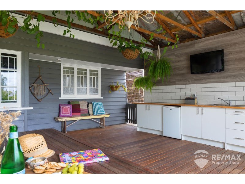 24 Albury Street, Deagon QLD 4017