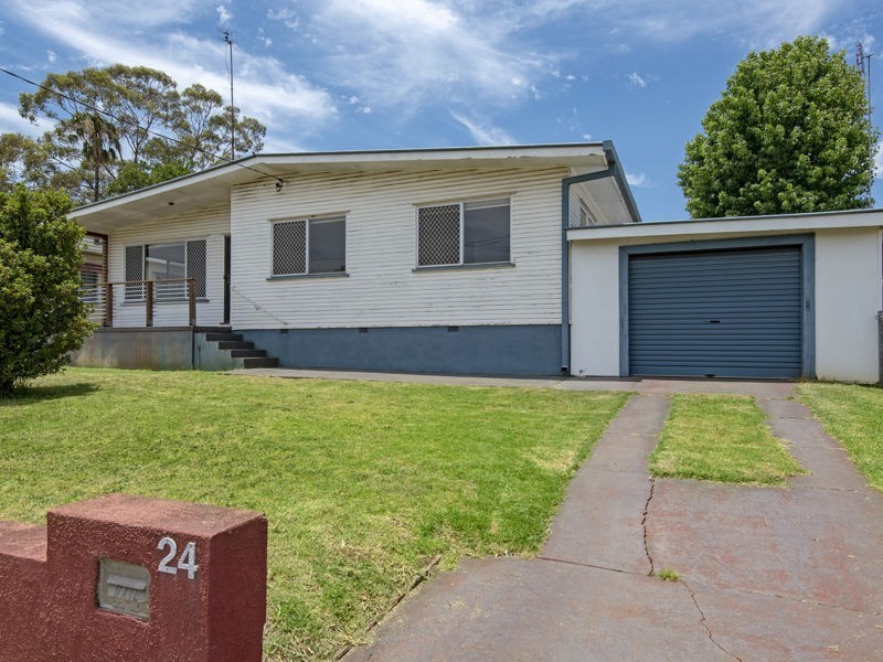 24 Teesdale Avenue, Newtown QLD 4350
