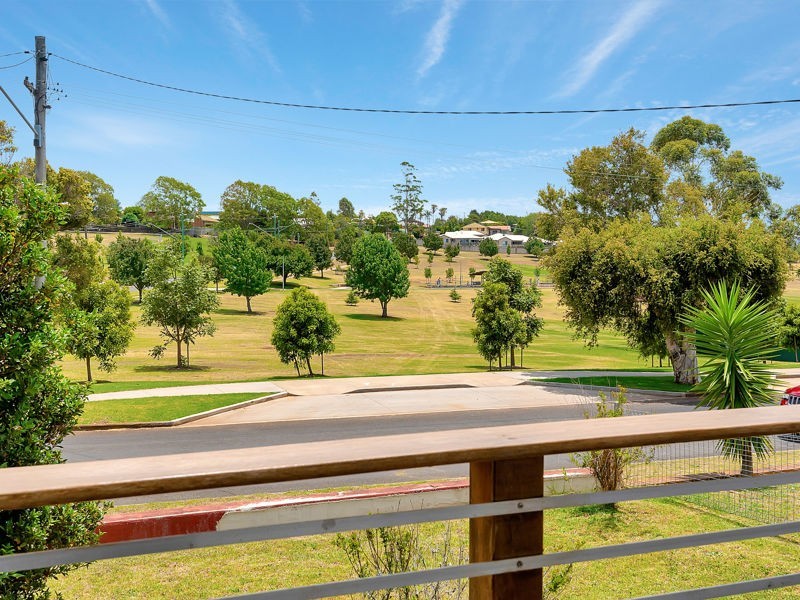 24 Teesdale Avenue, Newtown QLD 4350