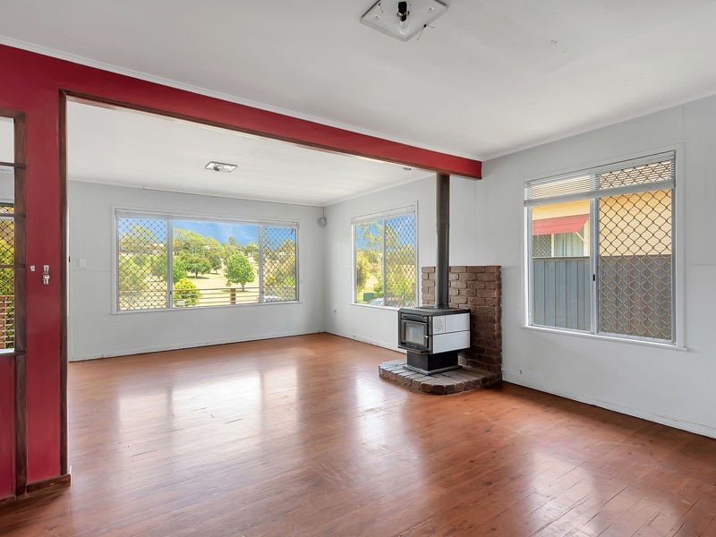 24 Teesdale Avenue, Newtown QLD 4350