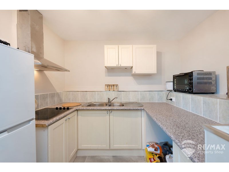 242 Queens Parade, Brighton QLD 4017