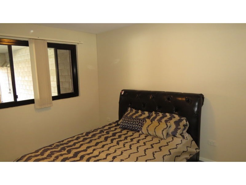 1/66 Loudon Street, Sandgate QLD 4017