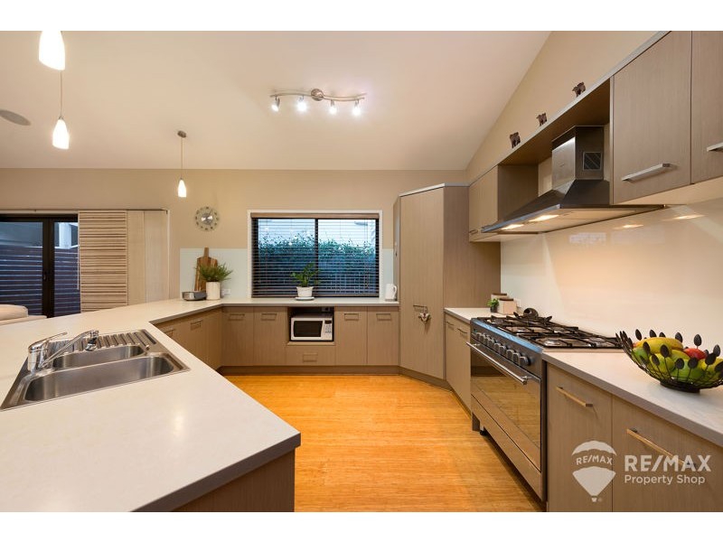 23 Cremorne Place, Brighton QLD 4017