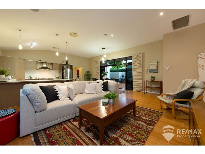 23 Cremorne Place, Brighton QLD 4017