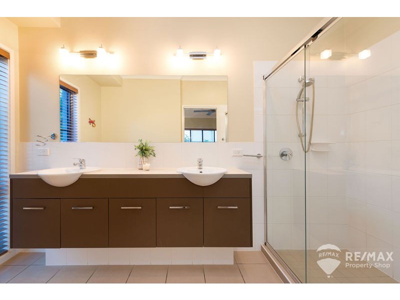 23 Cremorne Place, Brighton QLD 4017