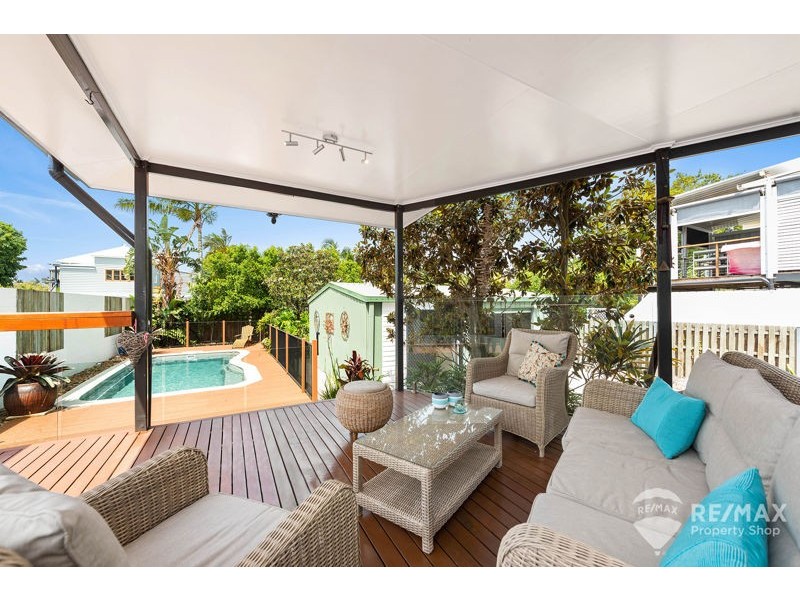 18 Griffith Street, Sandgate QLD 4017