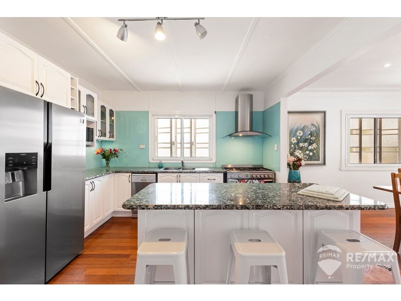 18 Griffith Street, Sandgate QLD 4017