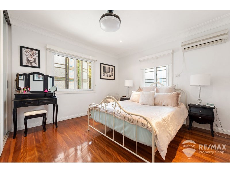 18 Griffith Street, Sandgate QLD 4017