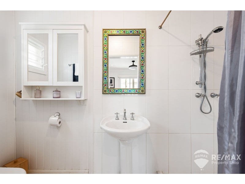 18 Griffith Street, Sandgate QLD 4017