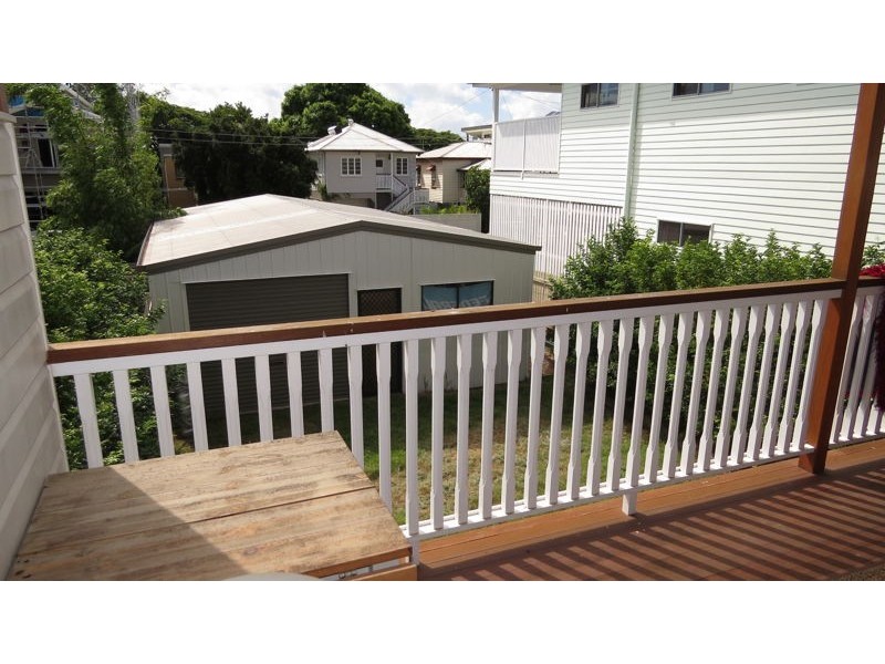 98 Clayton Street, Sandgate QLD 4017