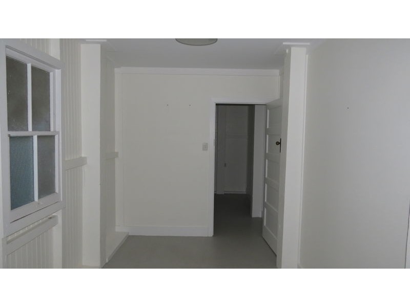 98 Clayton Street, Sandgate QLD 4017