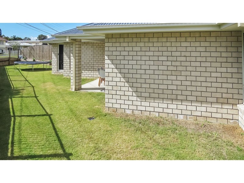 77 High Street, Brighton QLD 4017