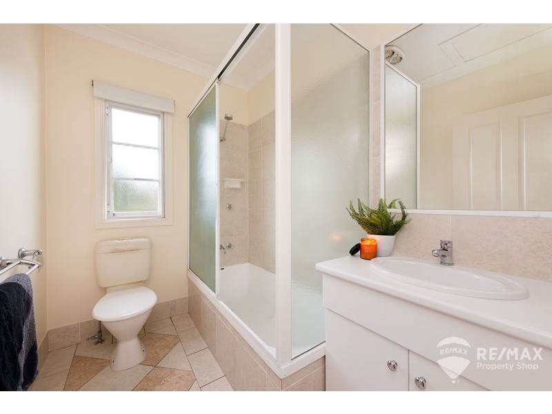 23 Barton Street, Sandgate QLD 4017