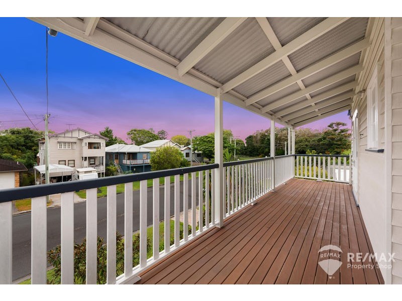 23 Barton Street, Sandgate QLD 4017
