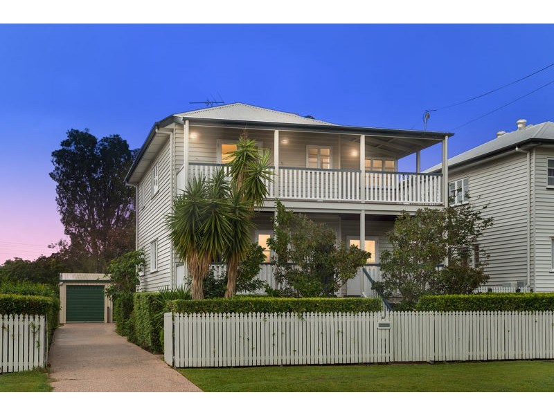 23 Barton Street, Sandgate QLD 4017