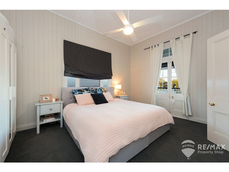 77 Blackwood Road, Deagon QLD 4017