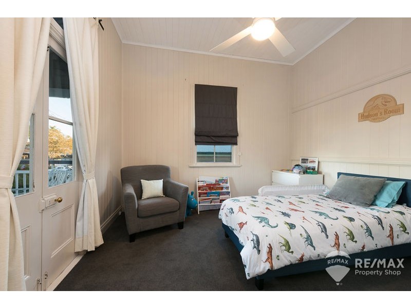 77 Blackwood Road, Deagon QLD 4017