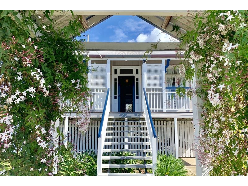 77 Blackwood Road, Deagon QLD 4017