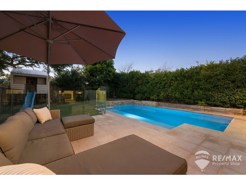 111 Alexandra Street, Sandgate QLD 4017