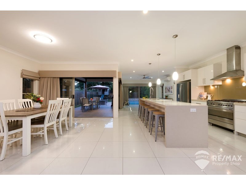 111 Alexandra Street, Sandgate QLD 4017
