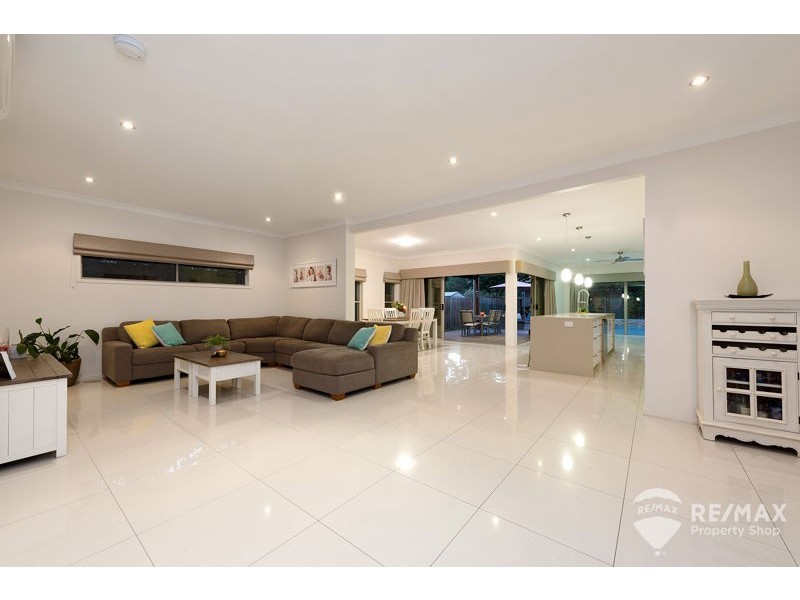 111 Alexandra Street, Sandgate QLD 4017