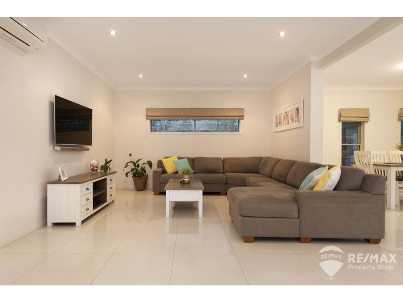 111 Alexandra Street, Sandgate QLD 4017