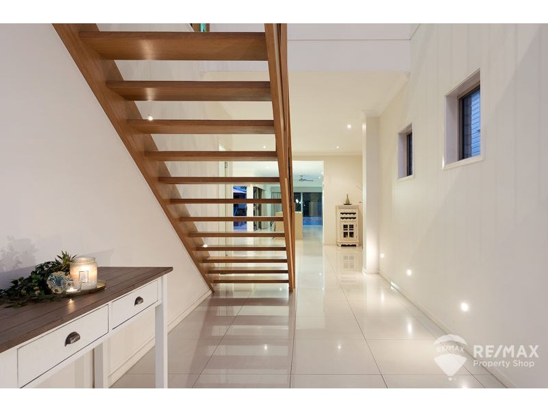 111 Alexandra Street, Sandgate QLD 4017