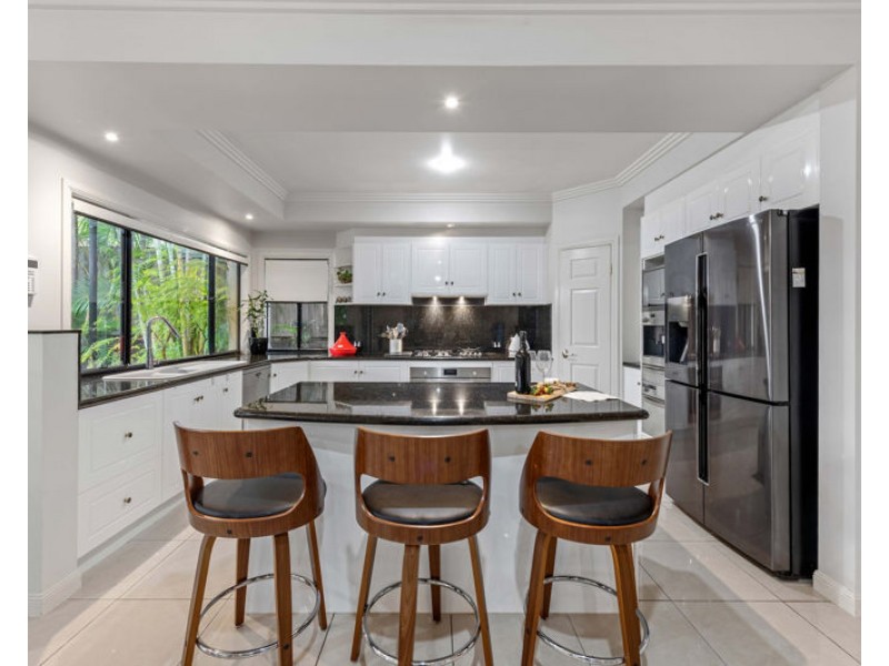 8 CHESTERTON CT, North Lakes QLD 4509