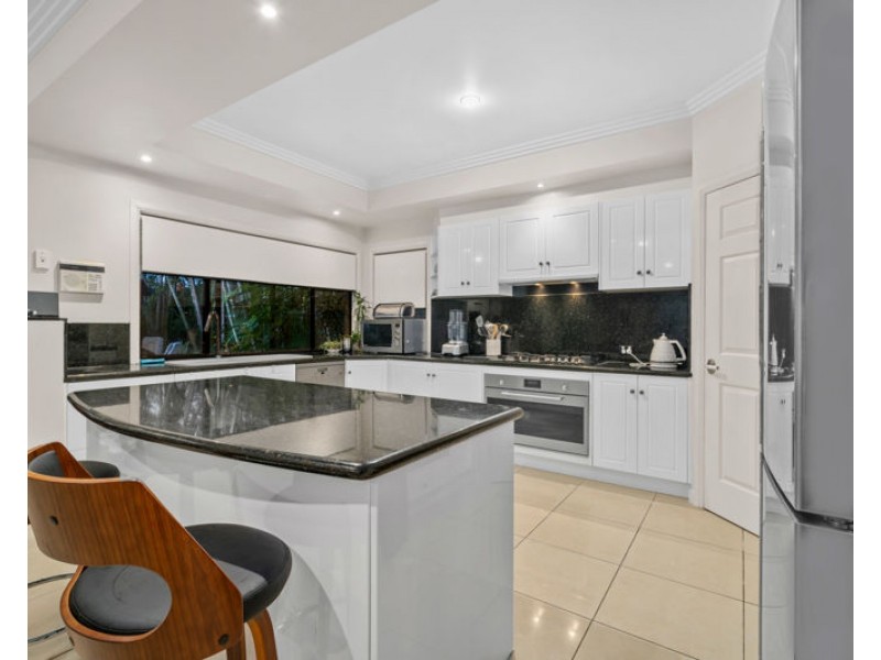8 CHESTERTON CT, North Lakes QLD 4509