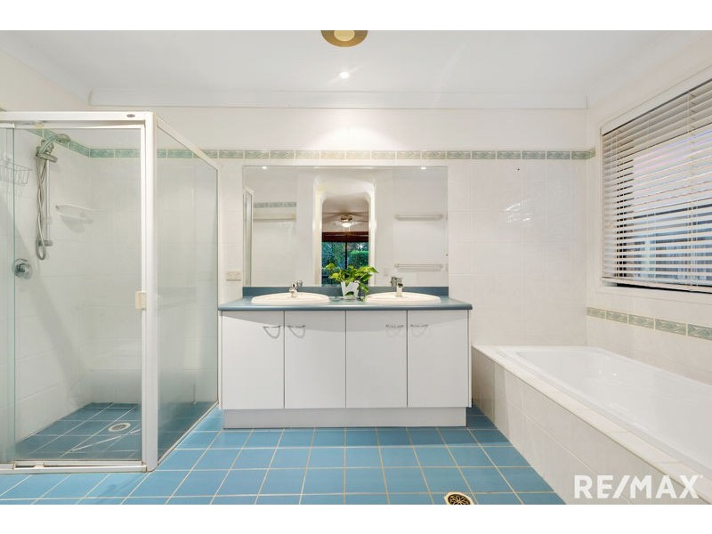 10 Sefton Court, North Lakes QLD 4509