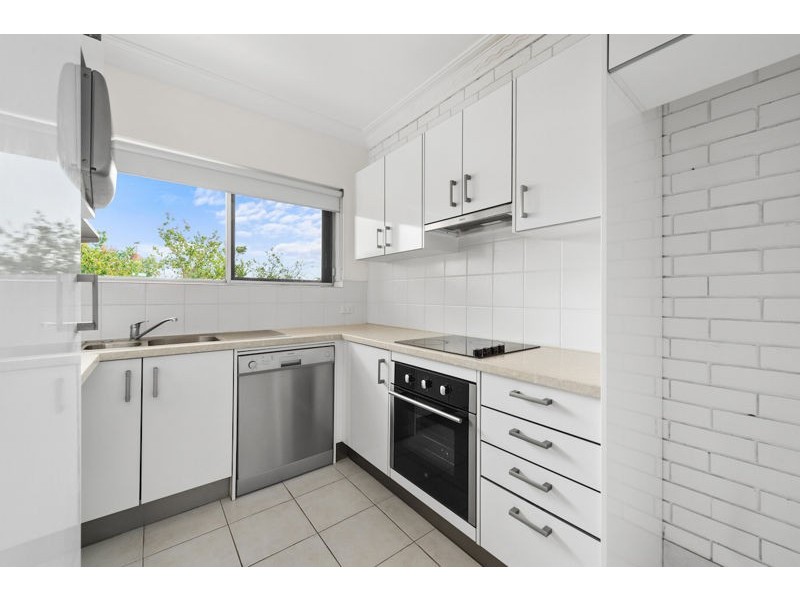 5/27 Second Avenue, Sandgate QLD 4017