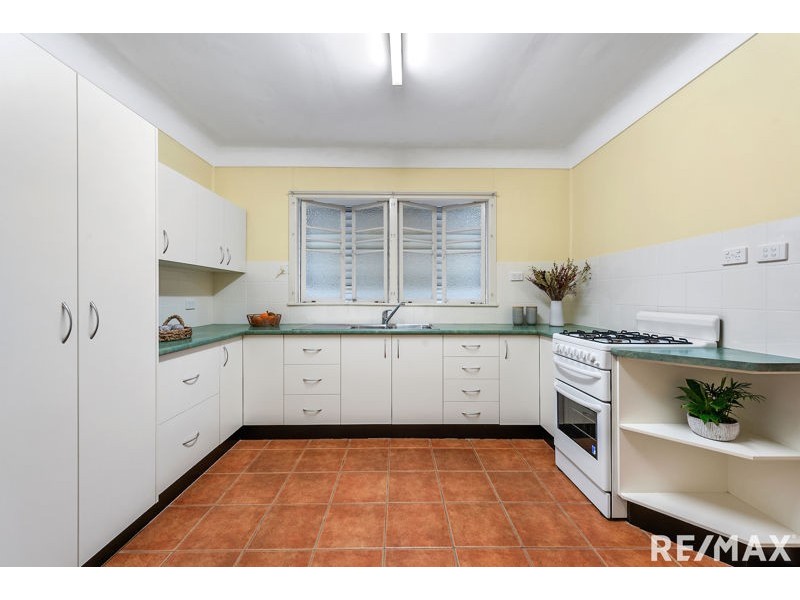 33 Douglas Street, Brighton QLD 4017