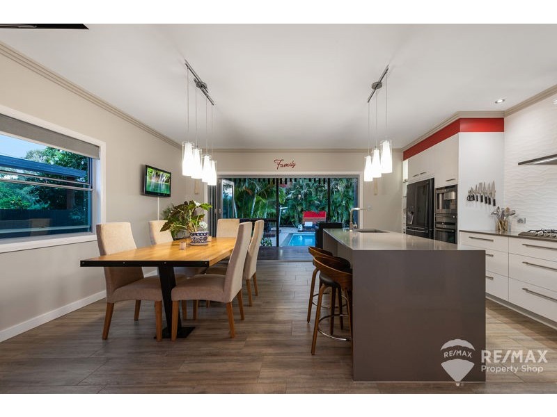 26 Kate Street, Shorncliffe QLD 4017