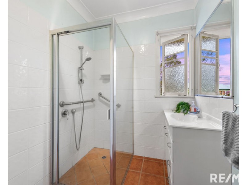 33 Douglas Street, Brighton QLD 4017