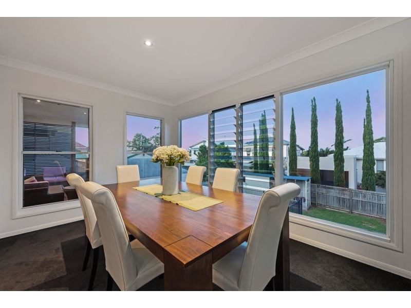 187 Brighton Road, Sandgate QLD 4017