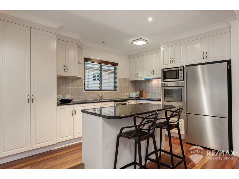 187 Brighton Road, Sandgate QLD 4017