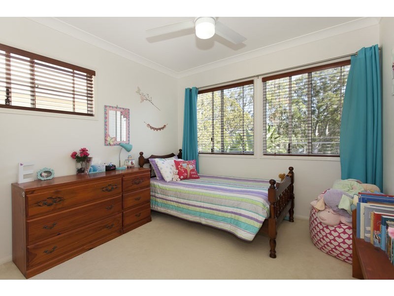 187 Brighton Road, Sandgate QLD 4017