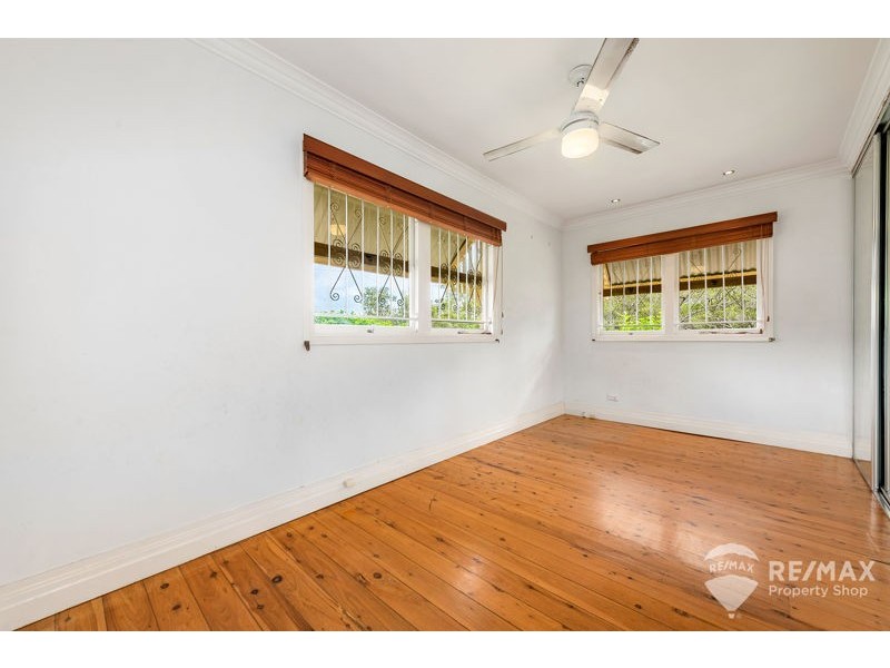 4 Finnie Road, Deagon QLD 4017