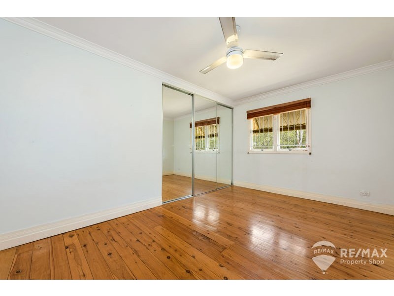 4 Finnie Road, Deagon QLD 4017