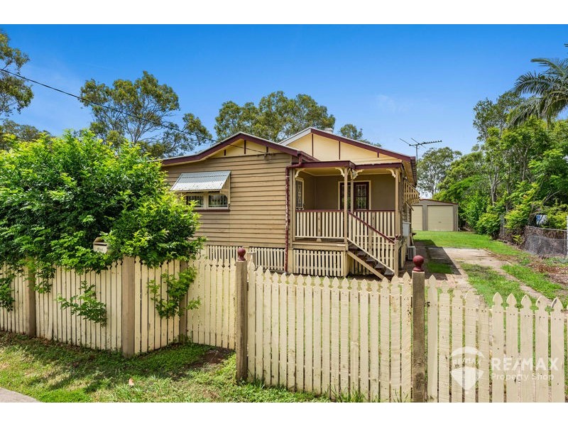 4 Finnie Road, Deagon QLD 4017