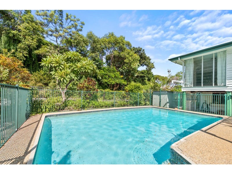 101 Hoskins Street, Sandgate QLD 4017