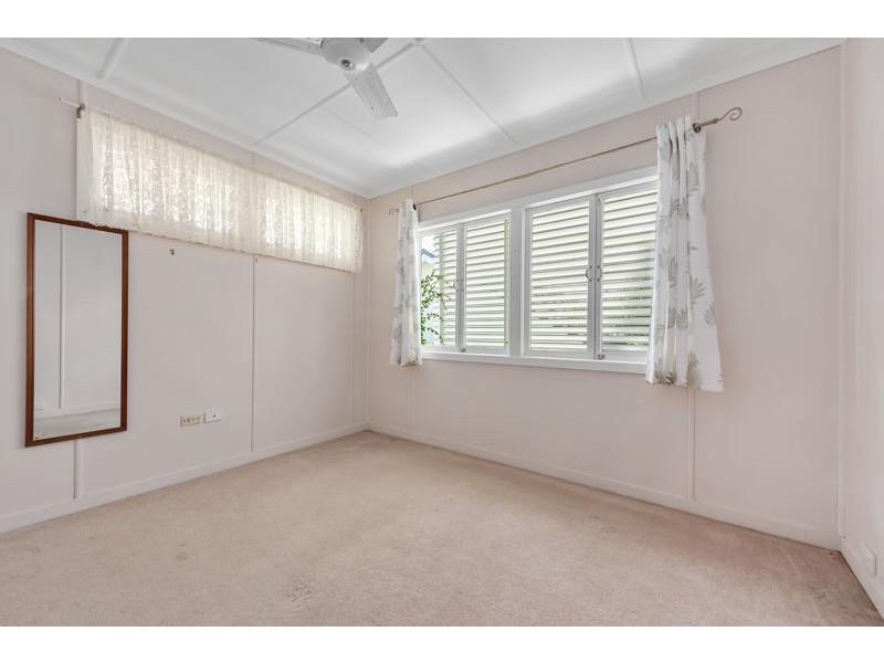 101 Hoskins Street, Sandgate QLD 4017