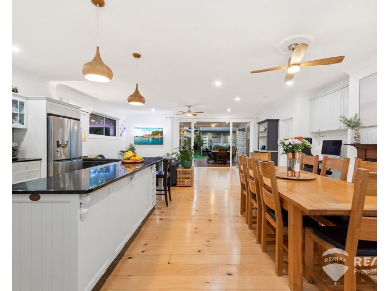 37 Finnie Road, Deagon QLD 4017