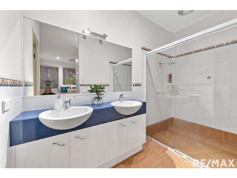 2 Copeland Drive, North Lakes QLD 4509